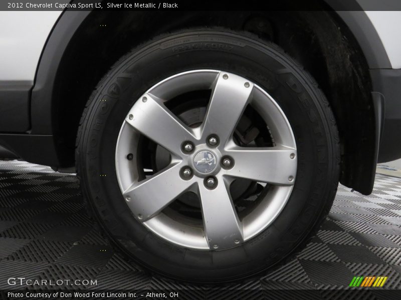 Silver Ice Metallic / Black 2012 Chevrolet Captiva Sport LS