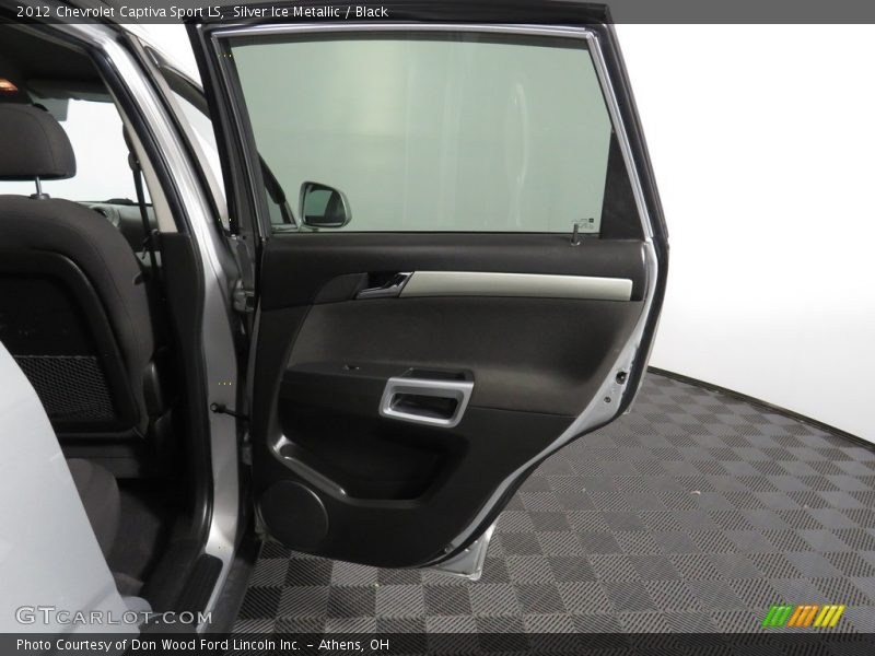 Silver Ice Metallic / Black 2012 Chevrolet Captiva Sport LS