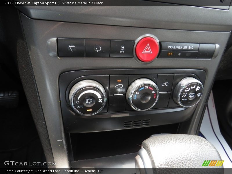 Silver Ice Metallic / Black 2012 Chevrolet Captiva Sport LS