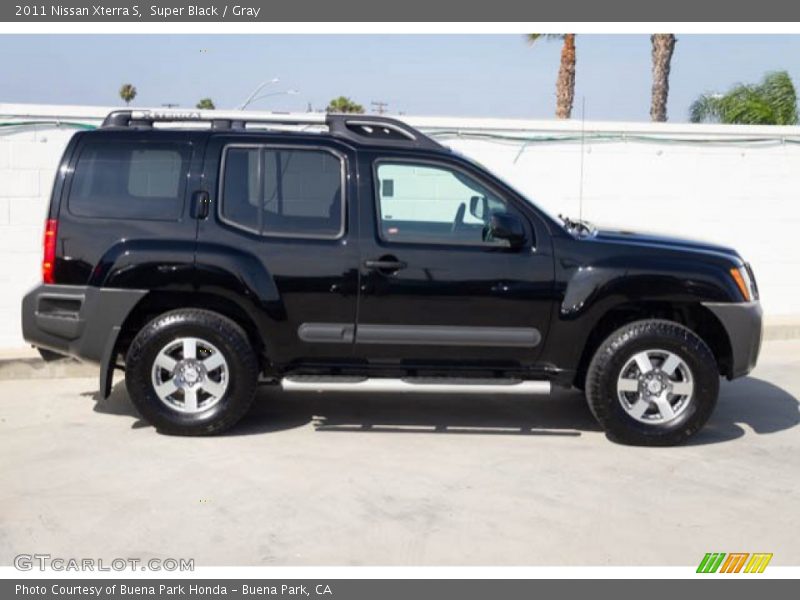 Super Black / Gray 2011 Nissan Xterra S
