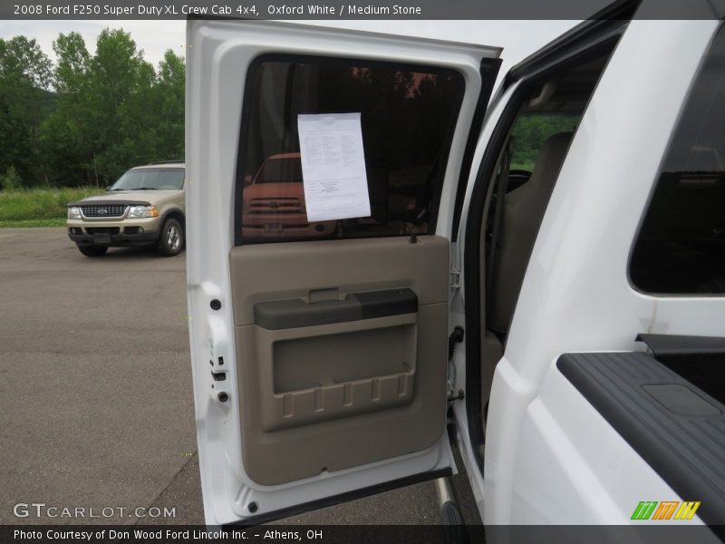 Oxford White / Medium Stone 2008 Ford F250 Super Duty XL Crew Cab 4x4