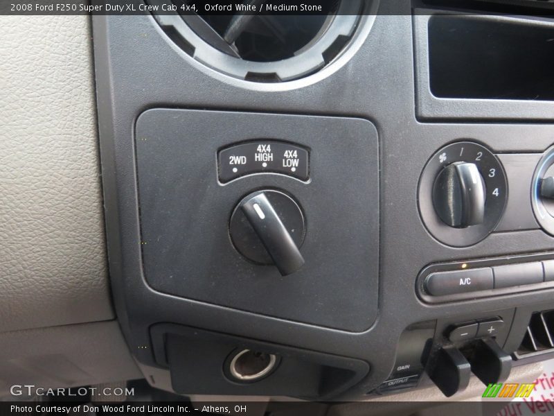 Oxford White / Medium Stone 2008 Ford F250 Super Duty XL Crew Cab 4x4