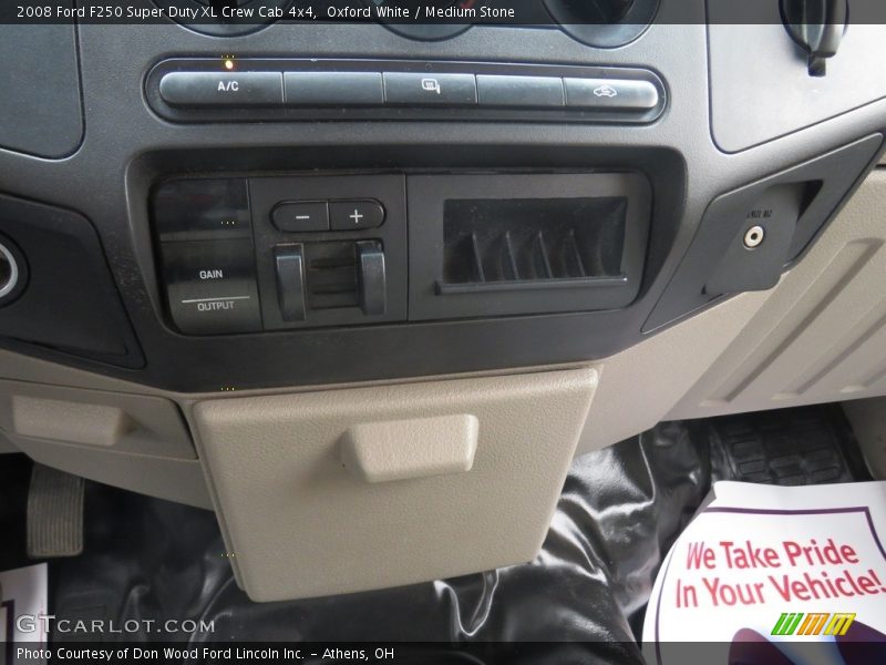 Oxford White / Medium Stone 2008 Ford F250 Super Duty XL Crew Cab 4x4