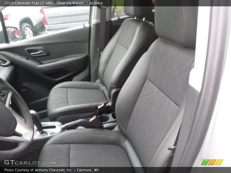 Silver Ice Metallic / Jet Black 2019 Chevrolet Trax LT AWD