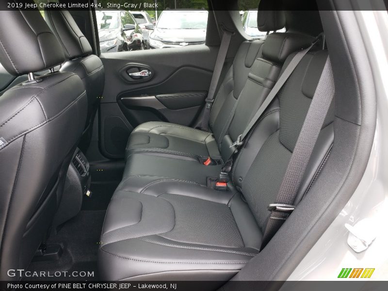 Sting-Gray / Black 2019 Jeep Cherokee Limited 4x4