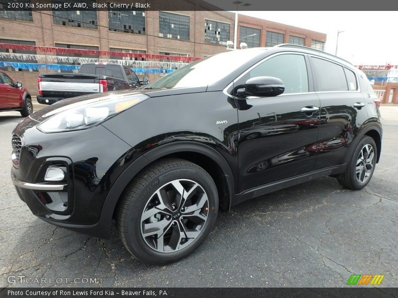 Front 3/4 View of 2020 Sportage EX AWD