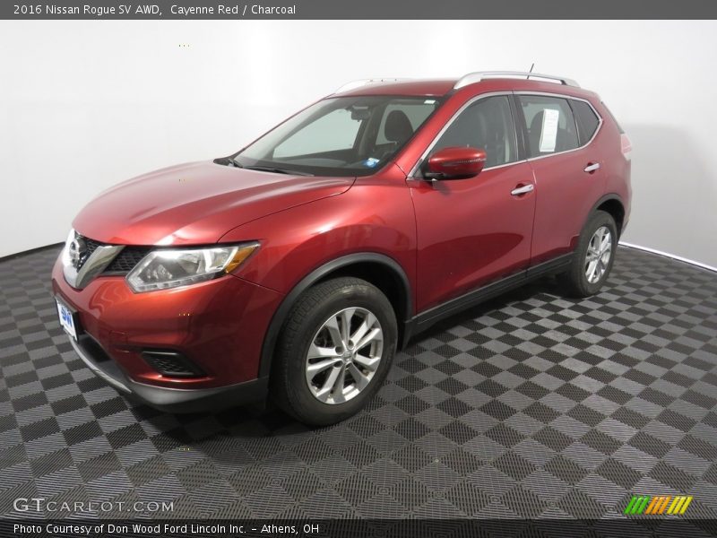 Cayenne Red / Charcoal 2016 Nissan Rogue SV AWD