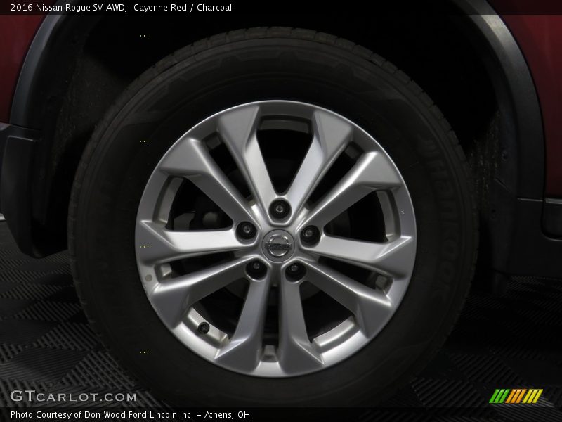 Cayenne Red / Charcoal 2016 Nissan Rogue SV AWD