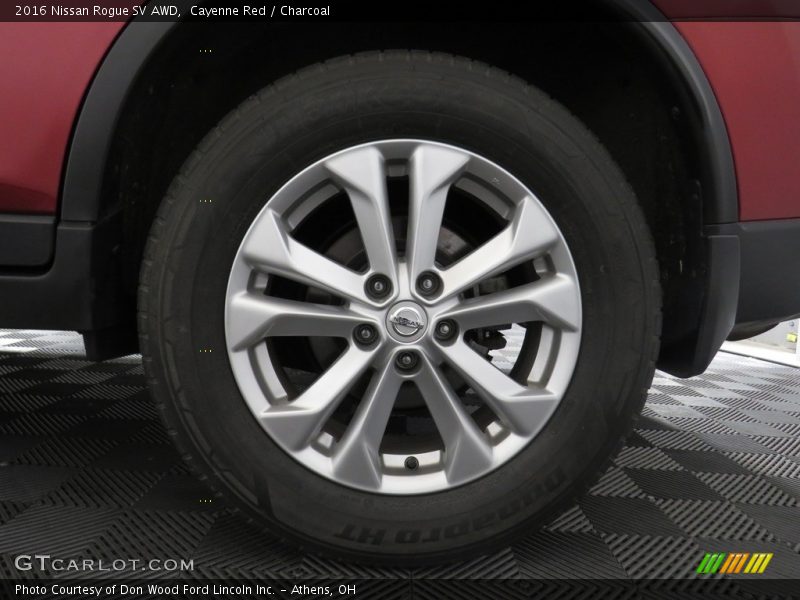 Cayenne Red / Charcoal 2016 Nissan Rogue SV AWD