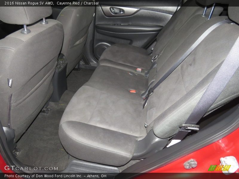 Cayenne Red / Charcoal 2016 Nissan Rogue SV AWD