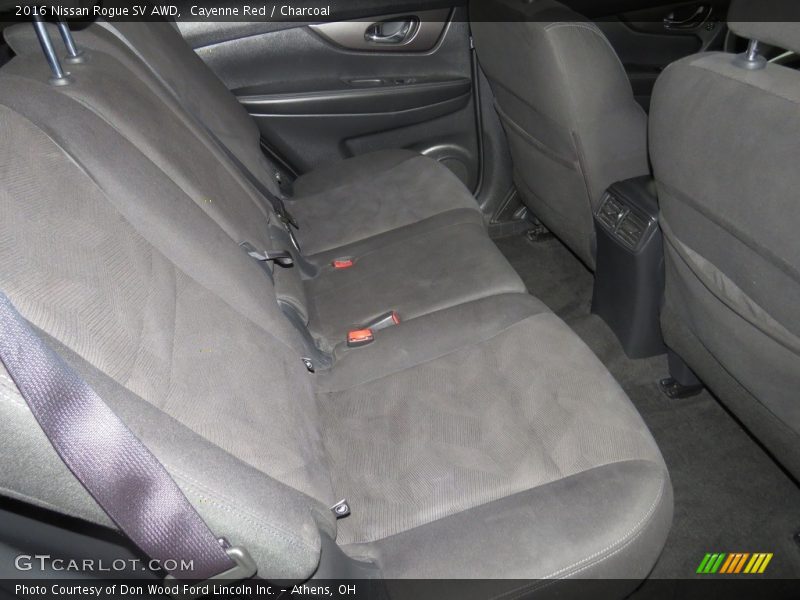 Cayenne Red / Charcoal 2016 Nissan Rogue SV AWD