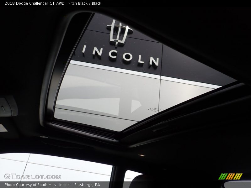 Pitch Black / Black 2018 Dodge Challenger GT AWD