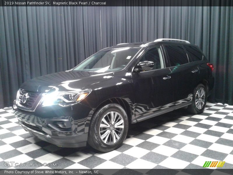 Magnetic Black Pearl / Charcoal 2019 Nissan Pathfinder SV