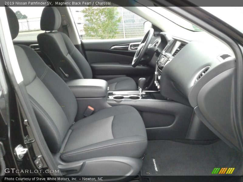 Magnetic Black Pearl / Charcoal 2019 Nissan Pathfinder SV