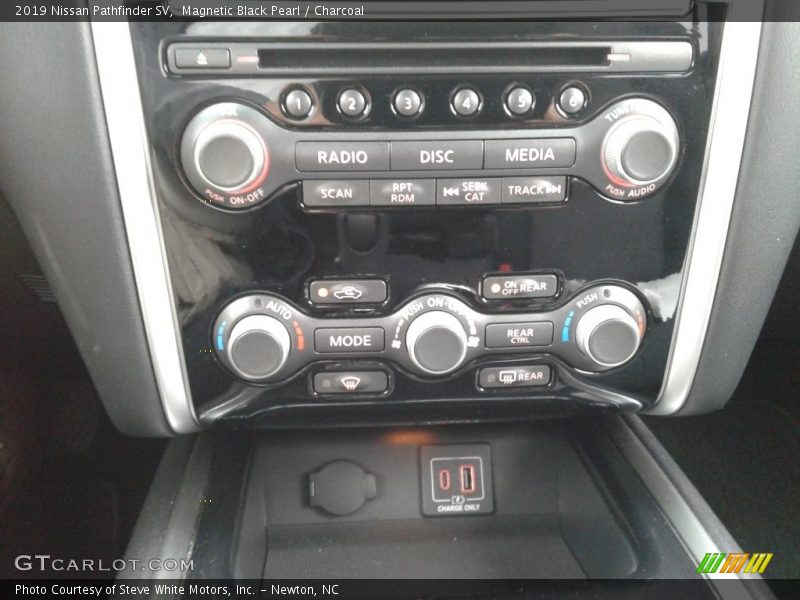 Magnetic Black Pearl / Charcoal 2019 Nissan Pathfinder SV