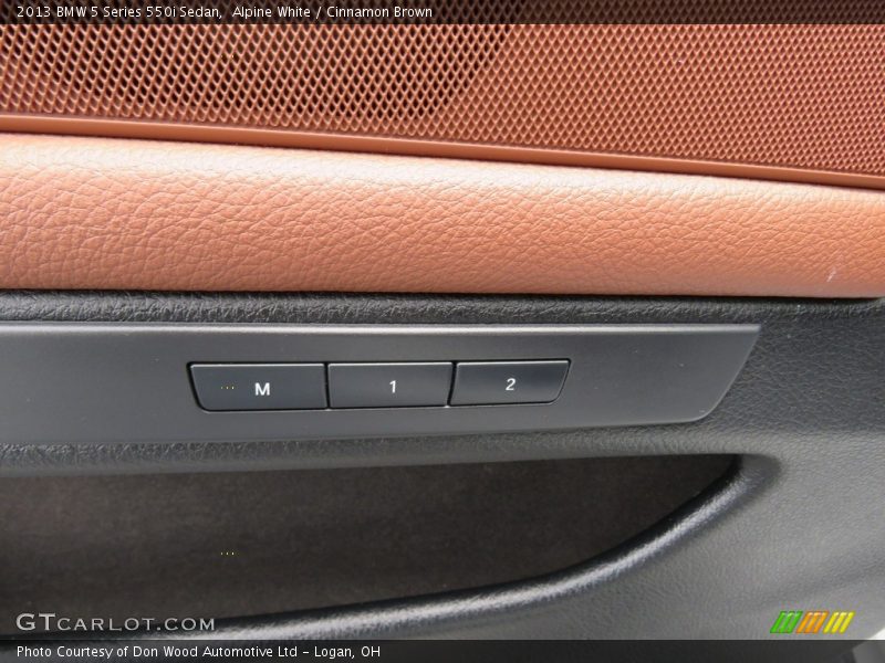 Alpine White / Cinnamon Brown 2013 BMW 5 Series 550i Sedan
