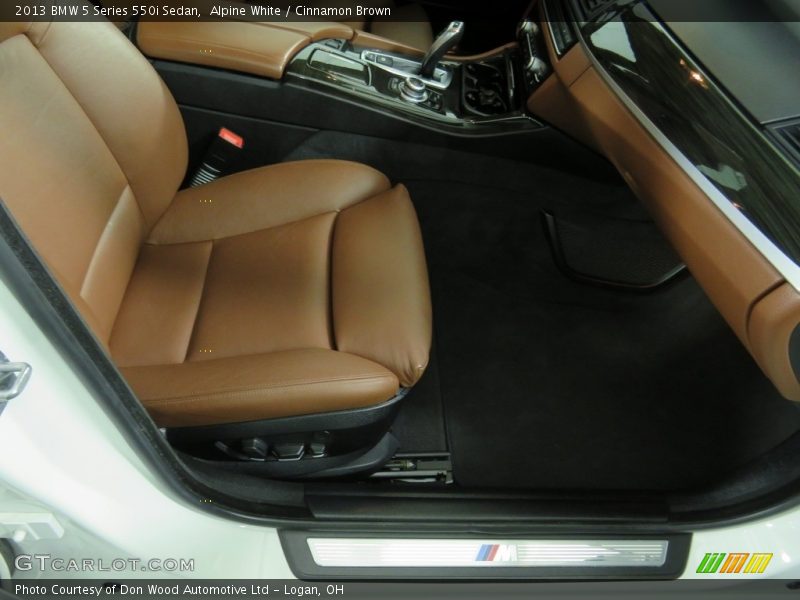 Alpine White / Cinnamon Brown 2013 BMW 5 Series 550i Sedan