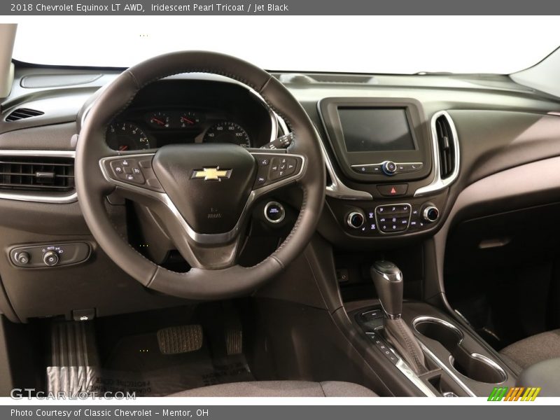 Iridescent Pearl Tricoat / Jet Black 2018 Chevrolet Equinox LT AWD