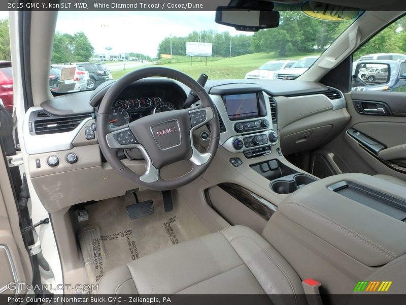 White Diamond Tricoat / Cocoa/Dune 2015 GMC Yukon SLT 4WD