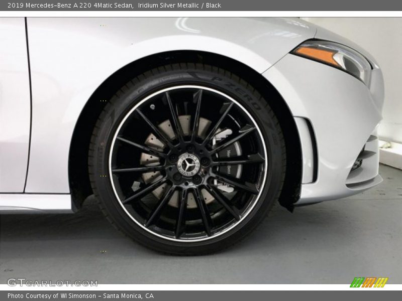 Iridium Silver Metallic / Black 2019 Mercedes-Benz A 220 4Matic Sedan