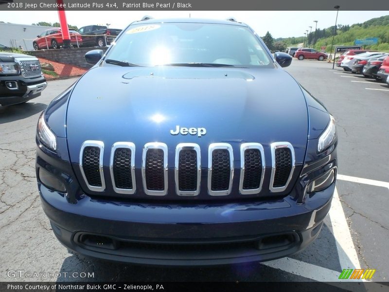 Patriot Blue Pearl / Black 2018 Jeep Cherokee Latitude Plus 4x4