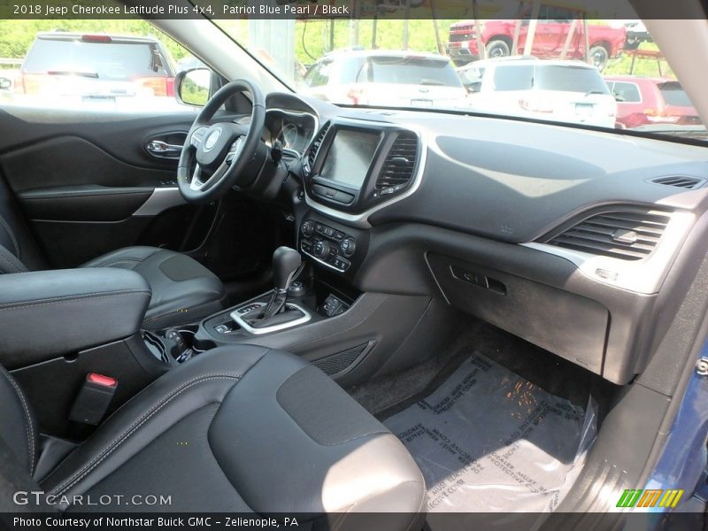Patriot Blue Pearl / Black 2018 Jeep Cherokee Latitude Plus 4x4