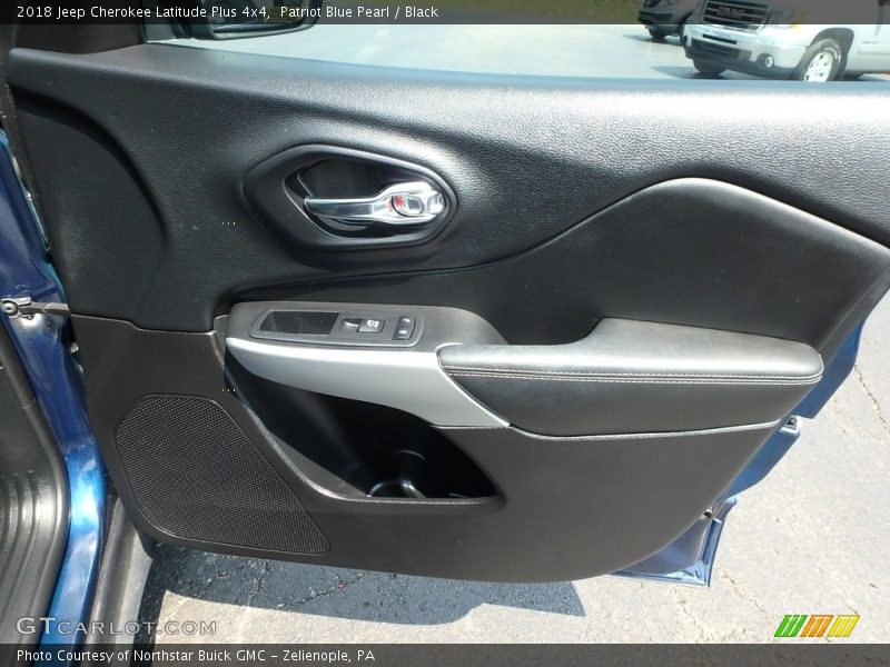 Patriot Blue Pearl / Black 2018 Jeep Cherokee Latitude Plus 4x4