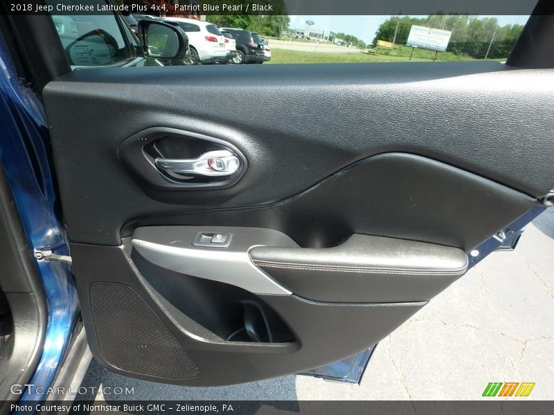 Patriot Blue Pearl / Black 2018 Jeep Cherokee Latitude Plus 4x4