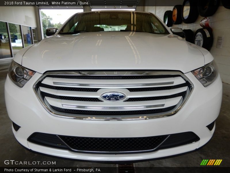 White Platinum / Dune 2018 Ford Taurus Limited