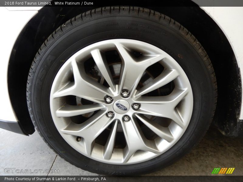 White Platinum / Dune 2018 Ford Taurus Limited