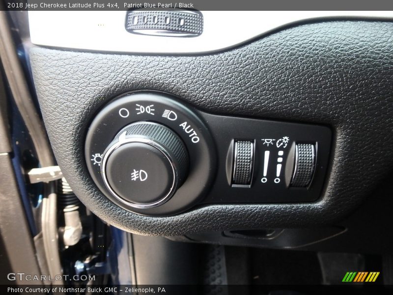 Patriot Blue Pearl / Black 2018 Jeep Cherokee Latitude Plus 4x4
