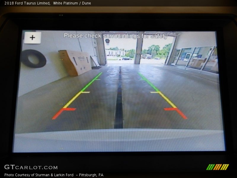 White Platinum / Dune 2018 Ford Taurus Limited