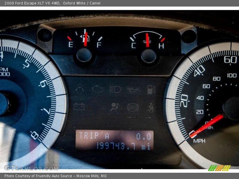 Oxford White / Camel 2009 Ford Escape XLT V6 4WD