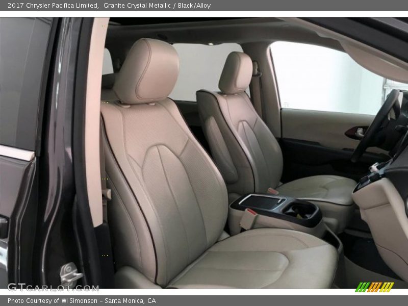 Granite Crystal Metallic / Black/Alloy 2017 Chrysler Pacifica Limited