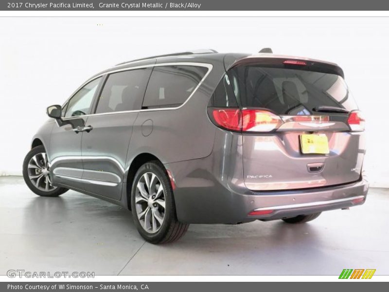 Granite Crystal Metallic / Black/Alloy 2017 Chrysler Pacifica Limited