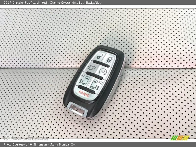 Granite Crystal Metallic / Black/Alloy 2017 Chrysler Pacifica Limited