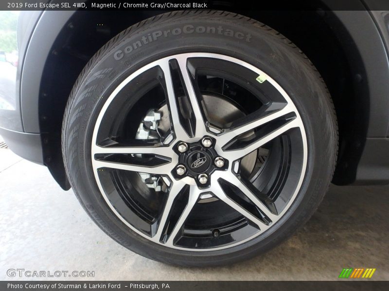 Magnetic / Chromite Gray/Charcoal Black 2019 Ford Escape SEL 4WD