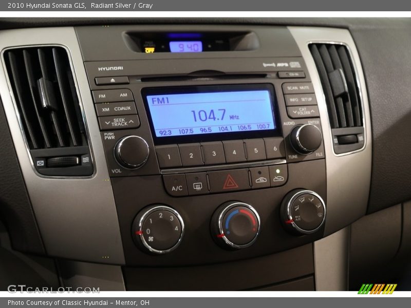 Radiant Silver / Gray 2010 Hyundai Sonata GLS