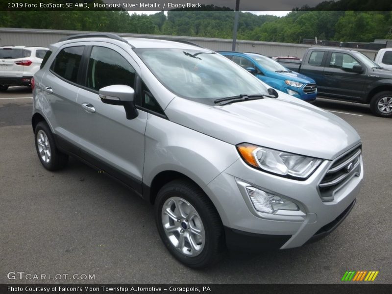 Front 3/4 View of 2019 EcoSport SE 4WD