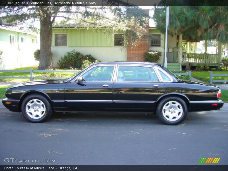 Anthracite Metallic / Ivory 2002 Jaguar XJ Vanden Plas