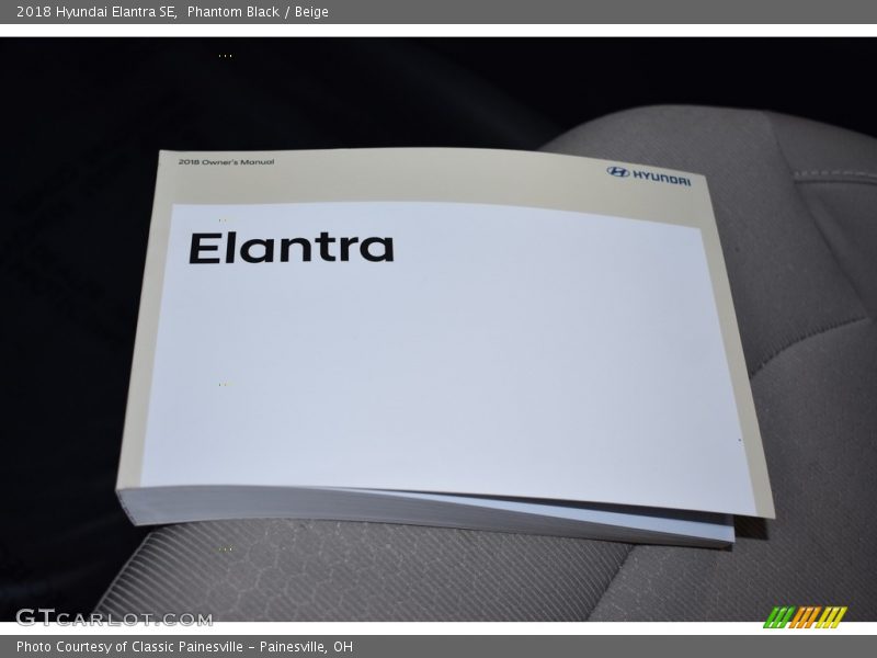 Phantom Black / Beige 2018 Hyundai Elantra SE
