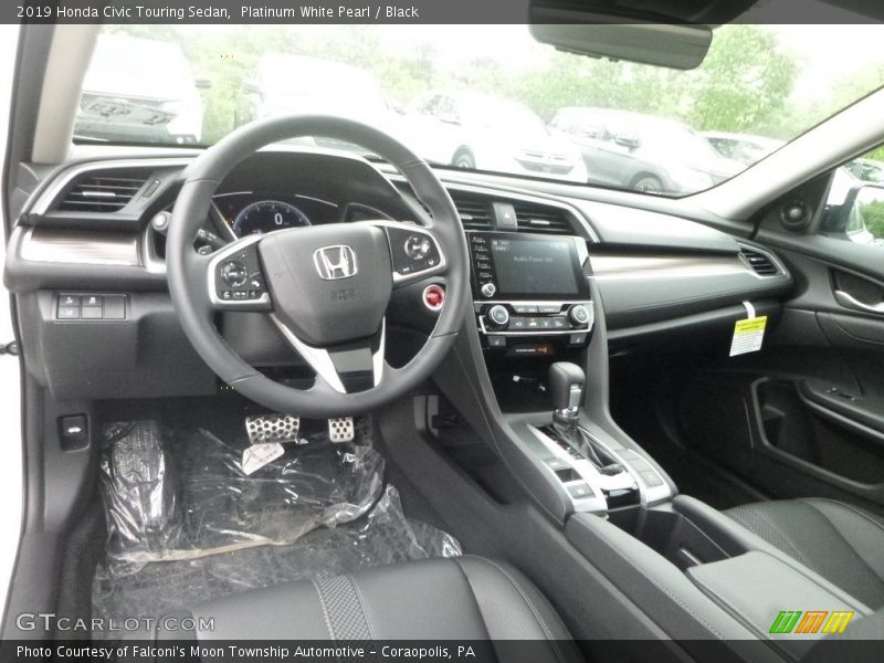 Platinum White Pearl / Black 2019 Honda Civic Touring Sedan