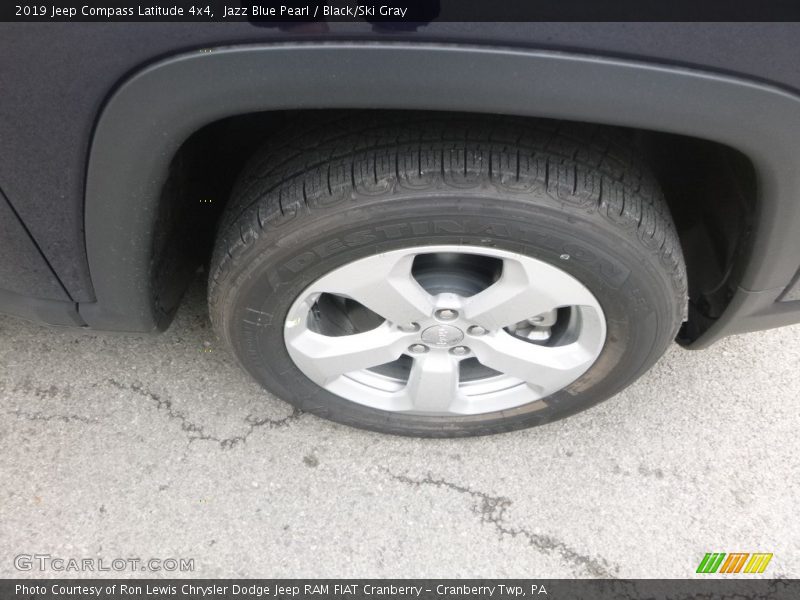 Jazz Blue Pearl / Black/Ski Gray 2019 Jeep Compass Latitude 4x4