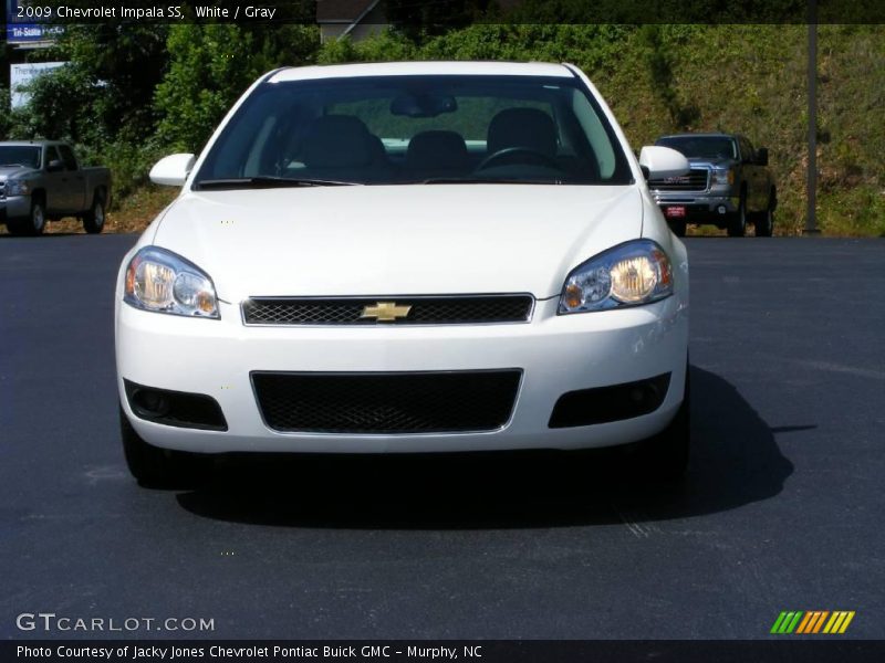 White / Gray 2009 Chevrolet Impala SS