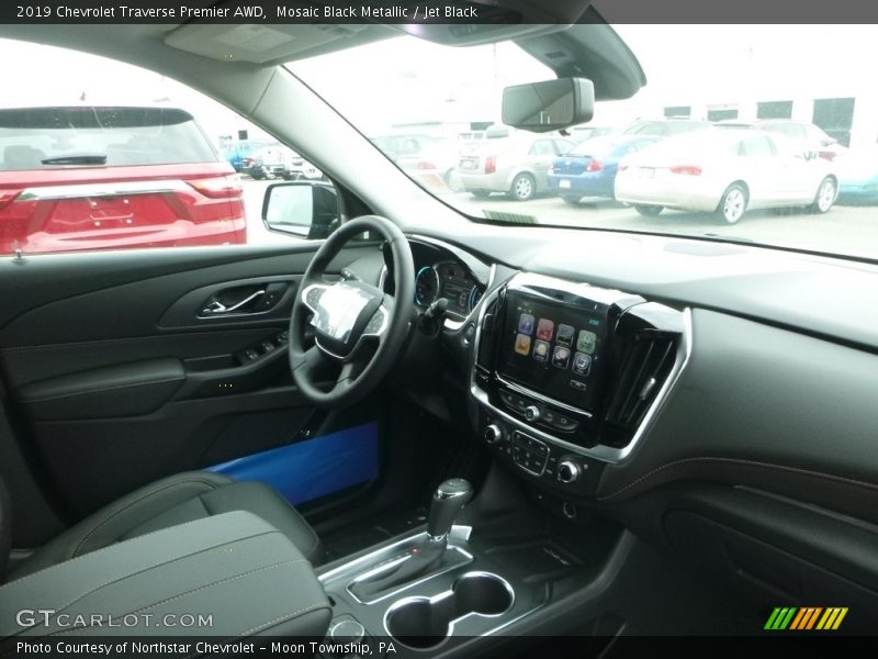 Mosaic Black Metallic / Jet Black 2019 Chevrolet Traverse Premier AWD