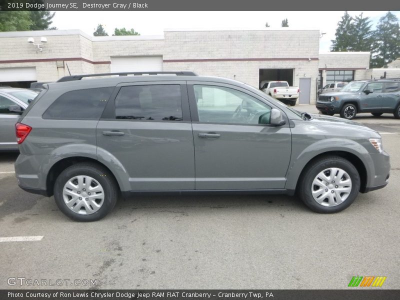 Destroyer Gray / Black 2019 Dodge Journey SE