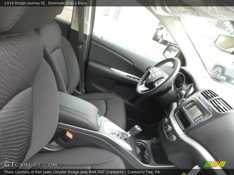 Destroyer Gray / Black 2019 Dodge Journey SE