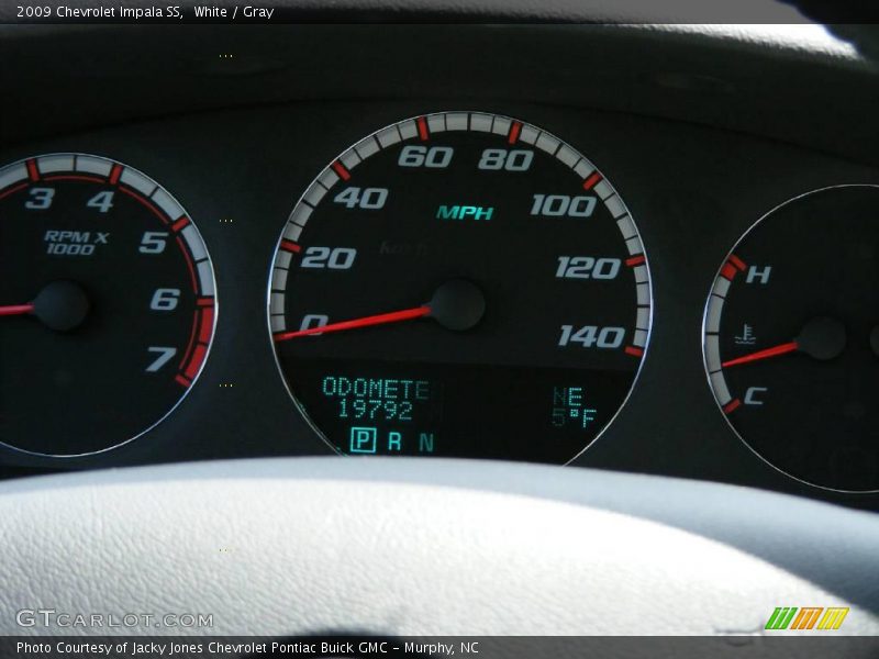 White / Gray 2009 Chevrolet Impala SS