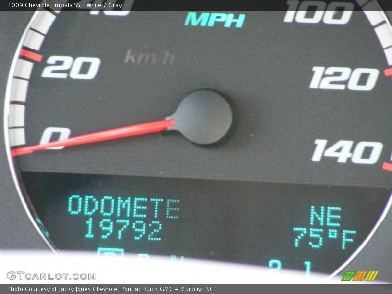 White / Gray 2009 Chevrolet Impala SS