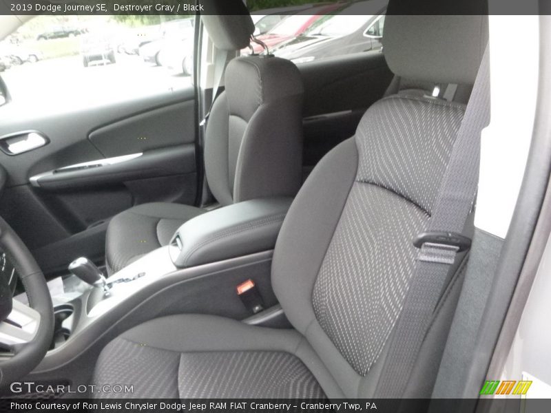 Destroyer Gray / Black 2019 Dodge Journey SE